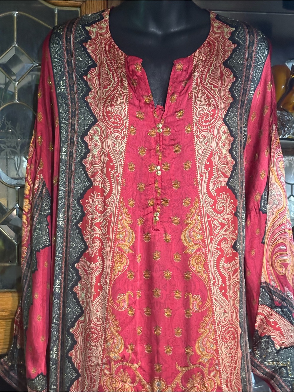 intricately printed red kaftan featuring traditional paisley maxi dress lounge - Picture 5 of 12